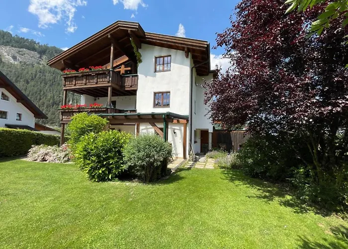 Raetia I By Interhome Appartement *