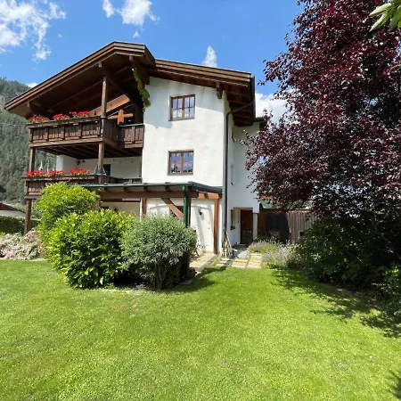 Raetia I By Interhome דירה *